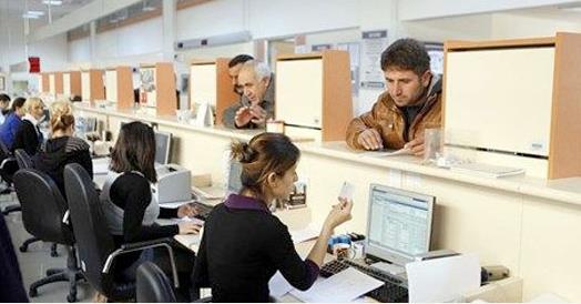 TEMMUZ, hem SSK ve Ba-Kur emeklileri hem de retmenler iin zam ay. Yaklak 8.5 milyon SSK ve Ba-Kur emeklisi, nmzdeki ay, bu yln ilk 6 aylk dneminde gerekleen enflasyon kadar zam alacak