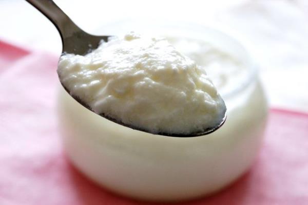 <b>Yourt:</b> 10 gram yourdun yzde 10'u protein. Mayonez veya dier kremalara kalori dkl asndan mkemmel bir alternatif.