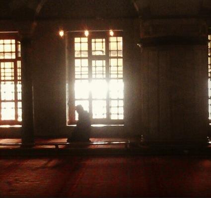 "Yce Allah bu gece mmetine yle rahmet eder ki Kelb kabilesinin koyunlarnn kllar saysnca."