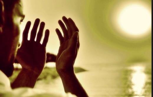 "Yce Allah bu gece btn mslmanlara mafiret buyurur ancak khin, sihirbaz, yahut ok kin gden veya ikiye dkn olan, yahut ana-babasn inciten, veya zinaya srarla devam eden mstesna."