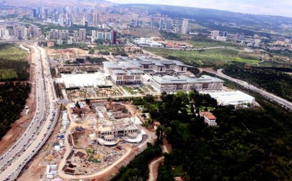 Trkiye'nin siyasi tarihine 75 yl boyunca tanklk eden, tam 29 babakan ve 61 hkmete ev sahiplii yapan Babakanlk binasnn da yeni binann tamamlanmasnn ardndan mzeye dntrlmesi planlanyor.