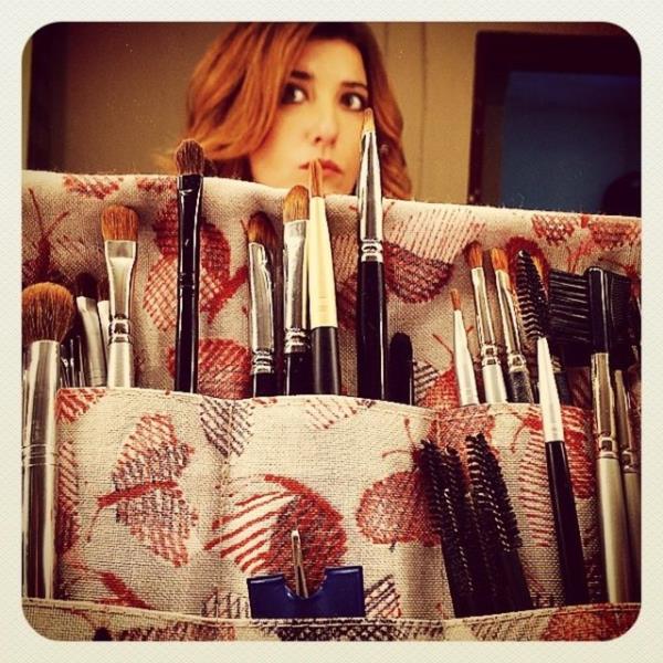 EBNEM BAZOKLU  <br>Fralarn arkasndaym..</br>