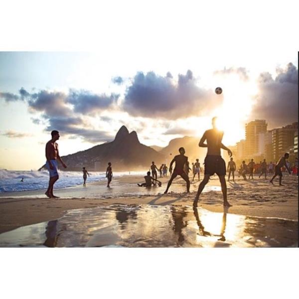 BURCU ESMERSOY  <br>24 saatten az kaldi</br>