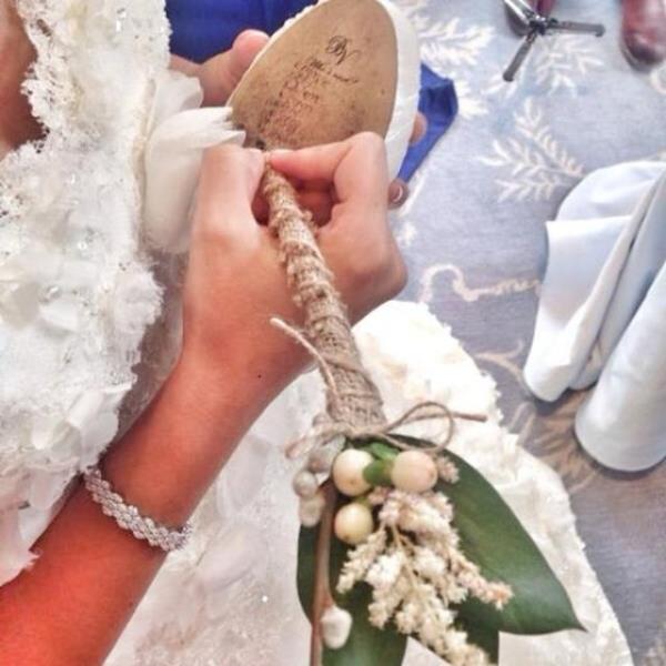 BUSE TERM  <br>Sradaki kim</br>