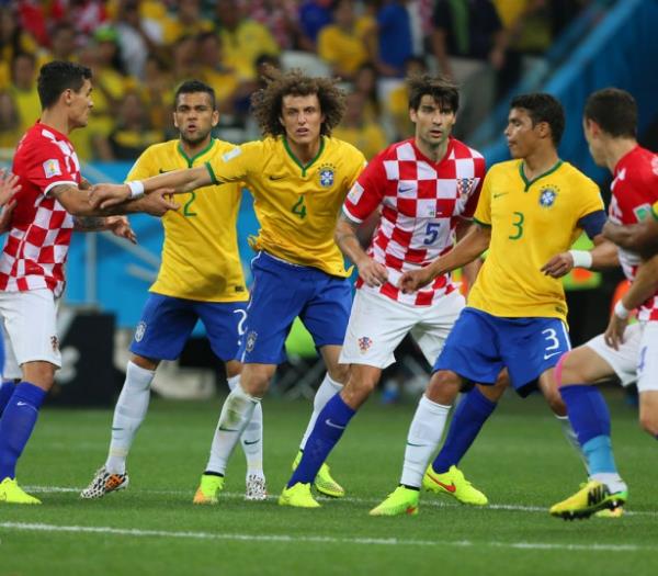 @ Bu ceyhun erii sokaktan zorla tutup stada sokup, kafasna silah dayayp zorla yorum yaptryolar gibi.