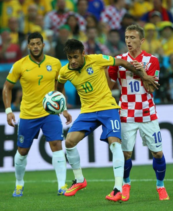 @ Yaln etin fena deil de, yorumcu Ceyhun Eri! nerelerdesin mer rndl (nam dier- 'sayn; rndl' :) ) dedirtiyor!