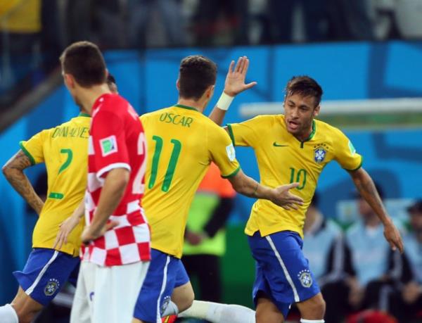 @ Yorumcu dediin adam seyirci sesinden tanr, Ceyhun'u yorumcu yapan sadece Fener'de oynam olmas galiba, tanyana kadar canmz kt...