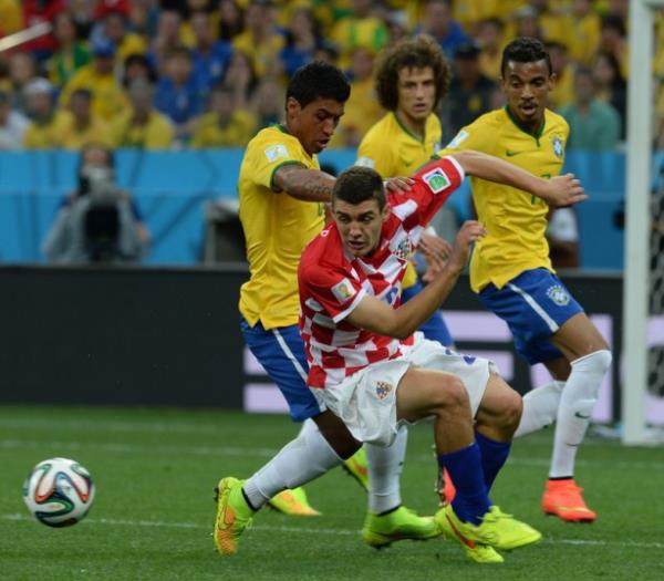 @ lk yar Ceyhun Eri'i dinledikten sonra mer rndl Capello gibi gelmeye balad. Aaydm kollarm da gitme diyeydim mer abi.