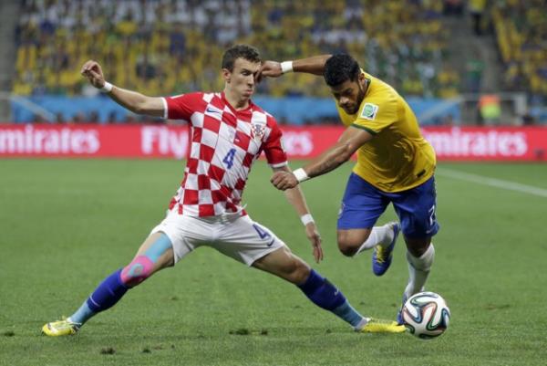 @ Ceyhun Eris Bey'den sonra, yarinki Meksika-Kamerun macina naizane yorumcu tavsiyem: BAKI MERCIMEK.