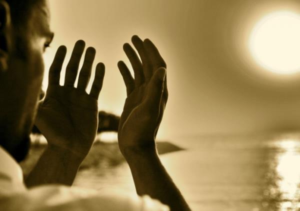 <br><b>26. Peygamberimizin ka ad vardr </b></br>  Gzel isimleri oktur. Fakat drdn bilmek lazmdr. Bunlar: Muhammed, Mustafa, Ahmed, Mahmud.