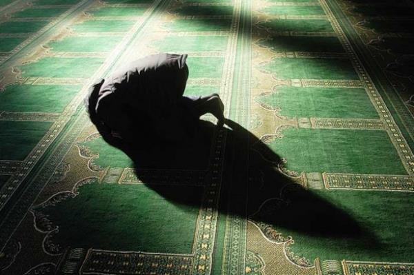 <br><b>52. irk nedir </b></br>  Allaha ortak komak, ondan baka Allah ( lah - Tanr ) olduunu sylemek.