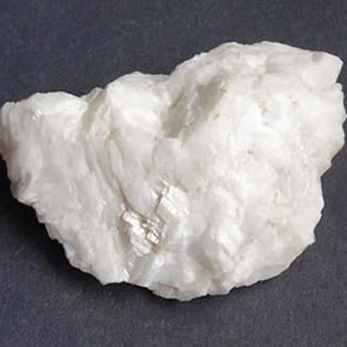 <b>44 milyon 224 bin dolamit</b>