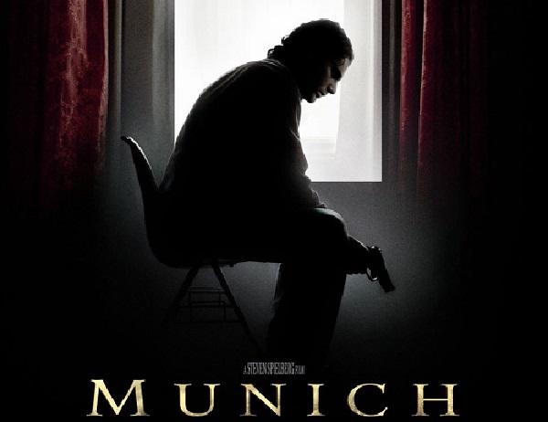 <p><b>Mnih / Munich</b></p>  Bir Steven Spielberg filmi bu ve gerek olaylara dayanyor. 1972 Mnih Olimpiyatlar'nda Filistinli bir rgt tarafndan ldrlen 11 srailli atletin intikamnn Mossad tarafndan alnmasnn yks. Ama grne gre iler hi de Mossad'n istedii gibi gitmemi, adamlar peinde olduklar Kara Eyll adl rgtn hedefi haline de gelmiler. Bir de yine bu olaylar anlatan One Day in September adl belgeseli nerebiliriz.