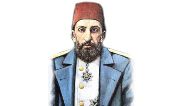 Birinci Abdülhamit (1774-1789) Osmanlı İmparatorluğunun 27. Padişahıdır. III. Osman'ın yerine Padişah oldu, Eline haneden kanı bulaşmadı. Yolsuzluk ve darbe yapmayı planlamakla suçlanan Sadrazam Halil Hamit Paşa Gelibolu'ya sürgüne gönderildi. Birkaç gün sonra Bozca Ada'ya götürüldü ve burada kafası kesilmek suretiyle idam edildi. Kesik başı ise İstanbul'a getirildi. Birinci Abdülhamit eceli ile öldü.