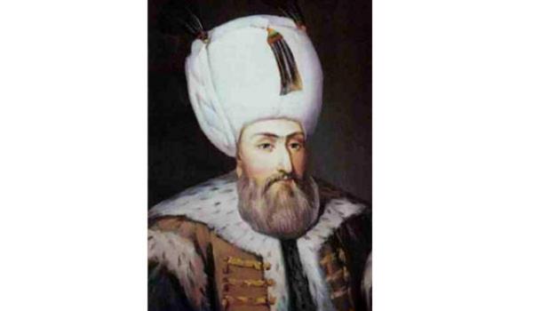Osmanlı İmparatorluğunun en uzun süreli Padişahı 46 yıl hüküm süren 10. Padişah Kanuni Sultan Süleyman'dır (1520-1566). Yani diğer ismiyle Muhteşem Süleyman! Kardeşi olmadığı için kardeş katili olmadı. Ama boğdurtmaya kendi oğlu ve yeğenleri ile devam etti. Cem Sultan'ın oğlu Murat ile onun oğlu Cem boğularak idam edildi (1522). Murat'ın karısı ile iki kızı İstanbul'a getirtildi.