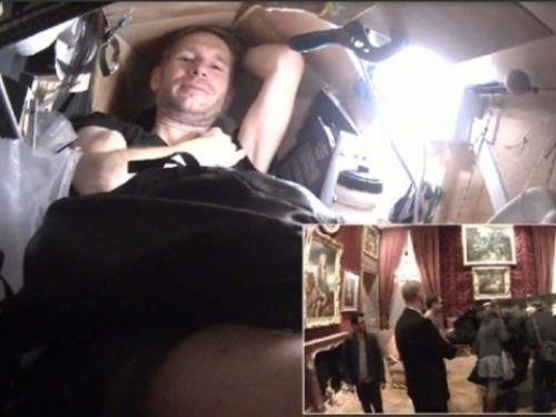 Ve banyo yapmak iin bile kmad.