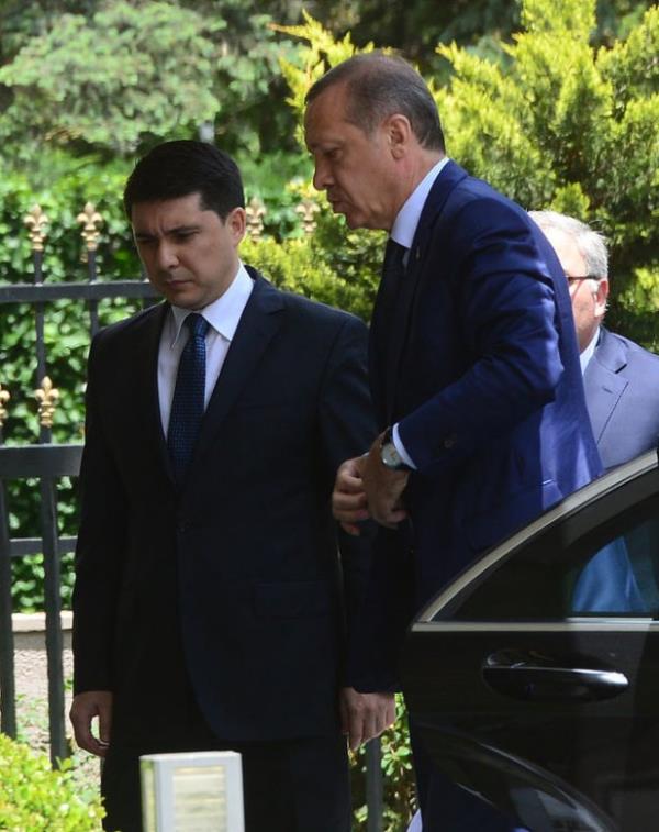 Durum byle olunca MHP ve CHP'nin ankaya Kk adaylarnn da kimler olaca merak konusu oldu.