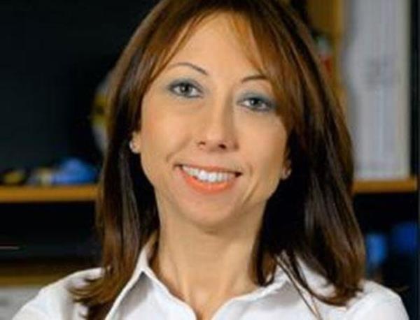 <p><b>21- Elif elik </b></p>  <br>Eczacba Baxter Hast. rn Genel Mdr </br>  <br>Ciro (Milyon TL): 373 </br>  <br>stihdam: 646</br>