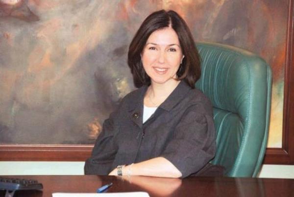 <p><b>41- Pnar Kartal Timer </b></p>  <br>Pera Palace Hotel Genel Mdr </br>  <br>Ciro (Milyon TL): 35 </br>  <br>stihdam: 156</br>