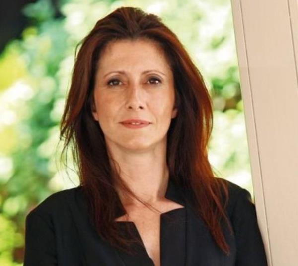 <p><b>20- Filiz Doan </b></p>  <br>Oracle Trkiye Genel Mdr ve Bakan Yardmcs </br>  <br>Ciro (Milyon TL): 380 </br>  <br>stihdam: 300</br>