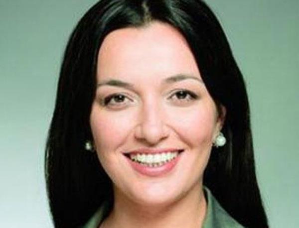 <p><b>28- Evrim Hizaler </b></p>  <br>Adel Kalemcilik Genel Mdr </br>  <br>Ciro (Milyon TL): 234 </br>  <br>stihdam: 378</br>