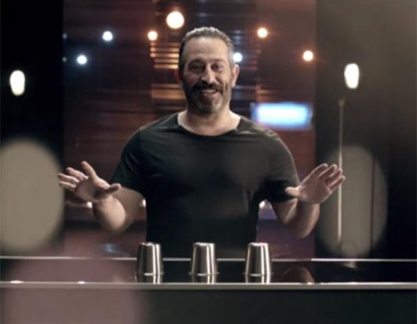 Cem Ylmaz'n bu arala birlikte 4' klasik, 7'si lks olmak zere toplam 11 otomobili oldu.