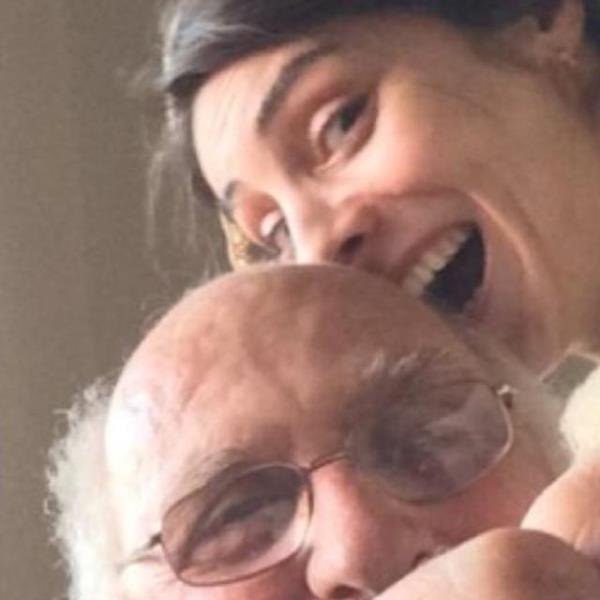 <br>NUR FETTAHOLU </br>Henz vakit varken onlara sarln ..Seni seviyorum babam iyi ki varsn