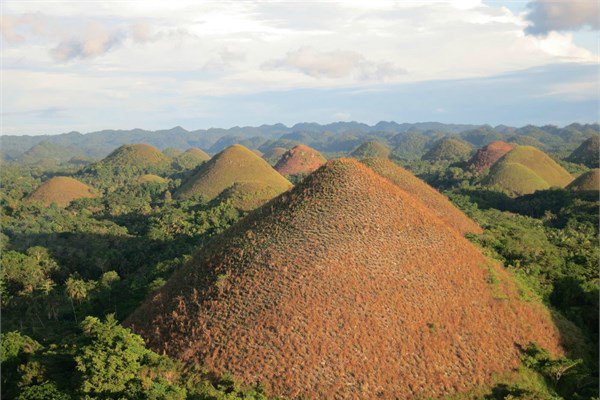 <br><b>ikolata Tepeleri</b></br>  Filipinler