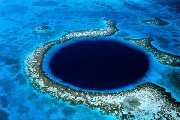 <br><b>Byk Mavi Delik</b></br>  Belize
