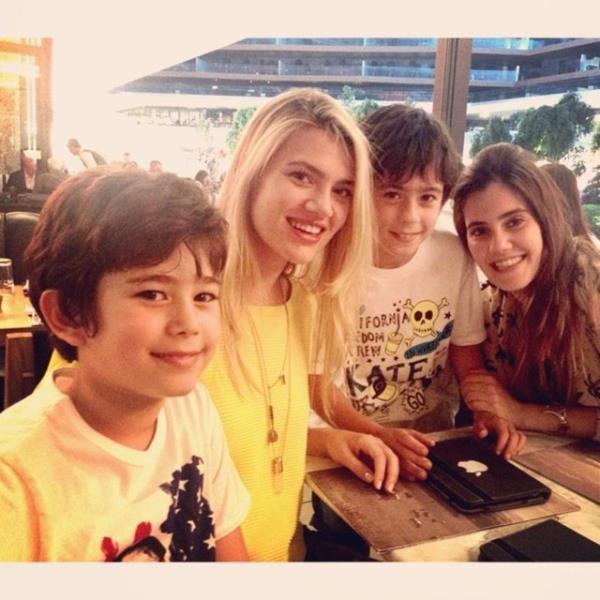 DERYA ENSOY  <br>yiki dodunuz</br>