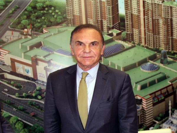 M. Nazif Gnal - 1.3 milyar dolar