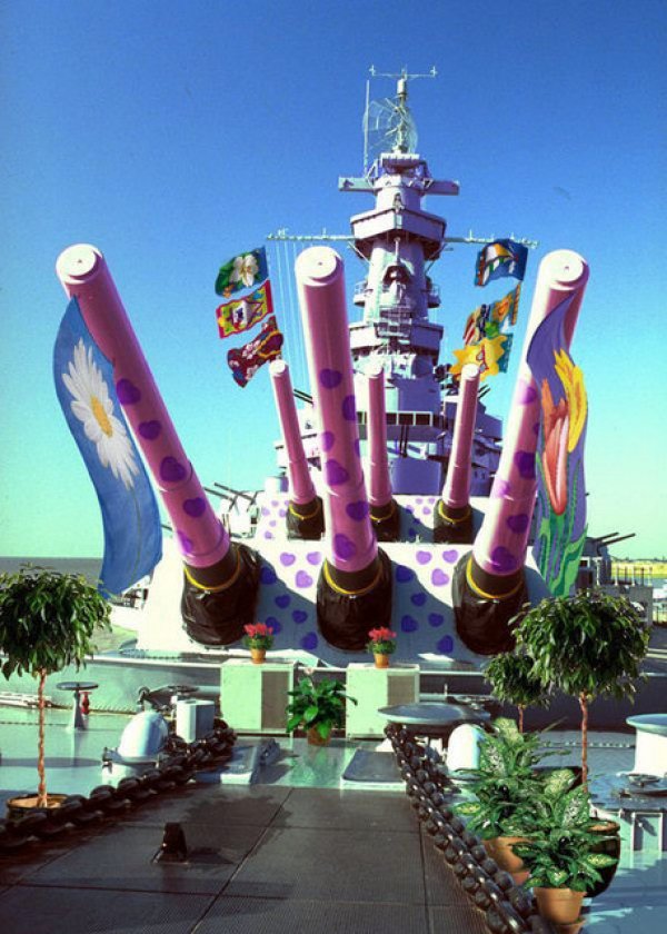 "Dnyaya kadnlar hkmetseydi ne olurdu?" sorusuna yant aradk... Ortaya elenceli kareler kt..