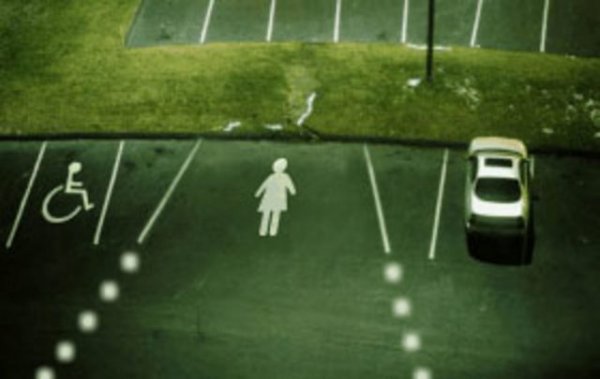 "Dnyaya kadnlar hkmetseydi ne olurdu?" sorusuna yant aradk... Ortaya elenceli kareler kt..