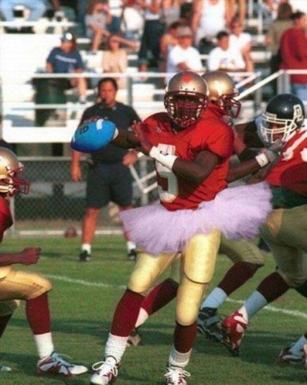 "Dnyaya kadnlar hkmetseydi ne olurdu?" sorusuna yant aradk... Ortaya elenceli kareler kt..