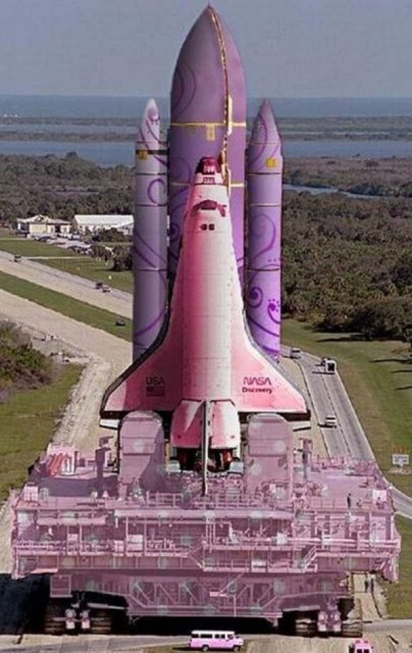 "Dnyaya kadnlar hkmetseydi ne olurdu?" sorusuna yant aradk... Ortaya elenceli kareler kt..