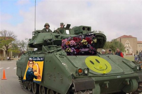 "Dnyaya kadnlar hkmetseydi ne olurdu?" sorusuna yant aradk... Ortaya elenceli kareler kt..