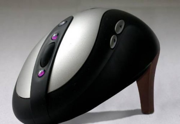 "Dnyaya kadnlar hkmetseydi ne olurdu?" sorusuna yant aradk... Ortaya elenceli kareler kt..