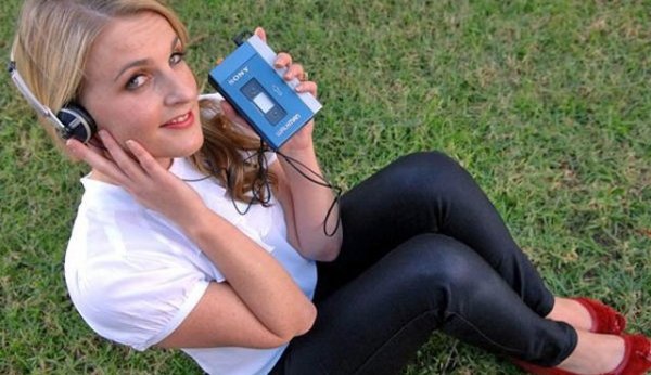 01/07/1979 Sony, Walkman'i tantt.