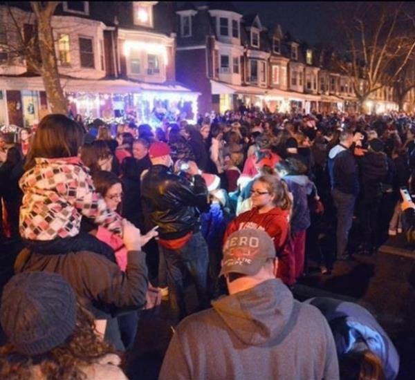 Lsemili 8 yandaki kzn en fazla 2 hafta yaayaca belirlenmi. Onun son isteklerinden birisi ise Noel korosunun grmek oldu. Bu insanlar onun iin topland.