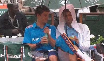 nl tenisi Novak Djokovic'in top toplayc ile ilgilenmesi