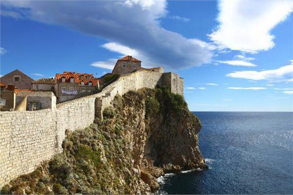 10. Antik ehir Surlar, Hrvatistan