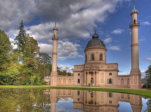13. Schwetzinger Camii