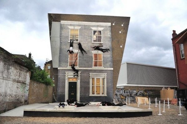 Sanki yer ekimine karlar