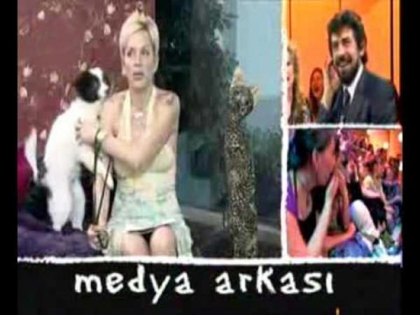 Billur Kalkavan'n kpei canl yaynda koluna yanamas