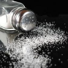 <b>Yanl:</b> Tuzlu yemekler gz saln olumsuz etkiler.  <p><b>Doru:</b> Tuz, hipertansiyon gibi baz hastalklar zerinde olumsuz etki yapabilir ama gz sal zerine olumsuz etkisi yoktur.</p>