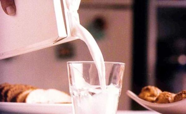 nan, sahurda mideyi daha ge terk eden, kan ekerini ok hzl deitirmeyecek besinlerin tercih edilmesini neriyor.