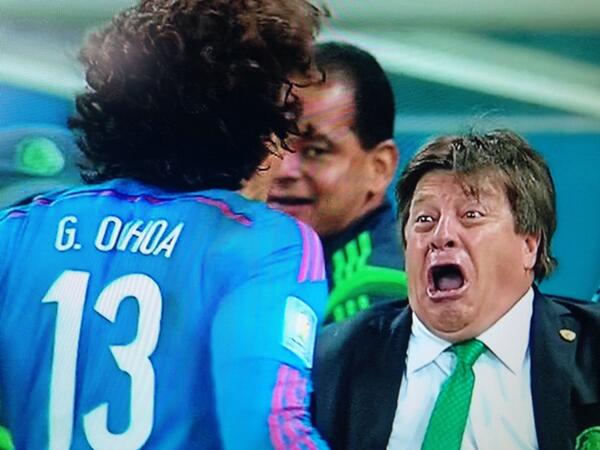 Dnya Kupas A Grubu'nu Brezilya'nn ardndan averajla  ikinci srada bitiren Meksika'nn hocas Miguel Herrera tm dnyann dikkatini ekti.