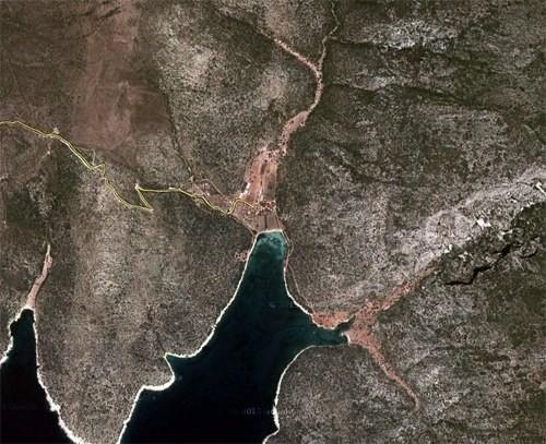 Cezaevinden ktktan sonra da gelmiti.Koy,  aslnda Babakan Recep Tayyip Erdoan&#8217;n bundan nce birka kez yapt tatillerle de gndeme gelmiti. Babakan Erdoan,  dava arkada, kadim dostu Kadir Boyac ve kardelerinin de evinin bulunduu koya 2010 yaznda da yine bir Temmuz aynda gelmi bu tatil de basna yansmt.