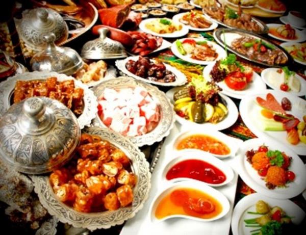 Erciyes niversitesi Tp Fakltesi Kardiyoloji Anabilim Dal Bakan Prof. Dr. Abdurrahman Ouzhan yapt aklamada, ramazan aynda iftar sonras istenildii kadar ay iilebileceini ancak, sahurda bunu snrlamak gerektiini belirtti...