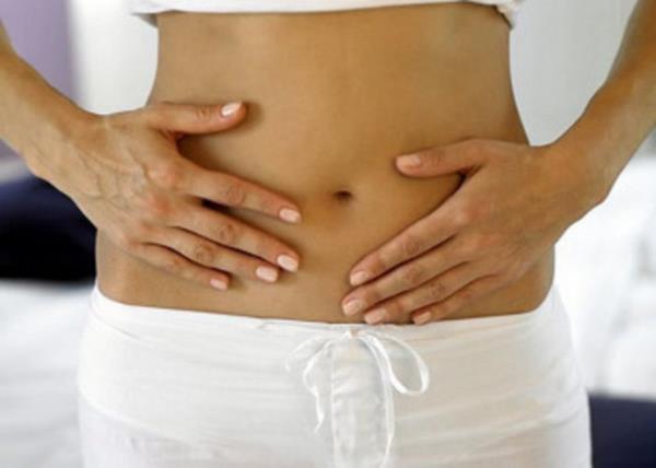 Ayrca hurma sindirim sistemini harekete geirir. Bir bardak suyun ierisine akam konulan iki hurma, sabah a karnna yenildiinde, kabzlk sorununu ortadan kaldrmaktadr